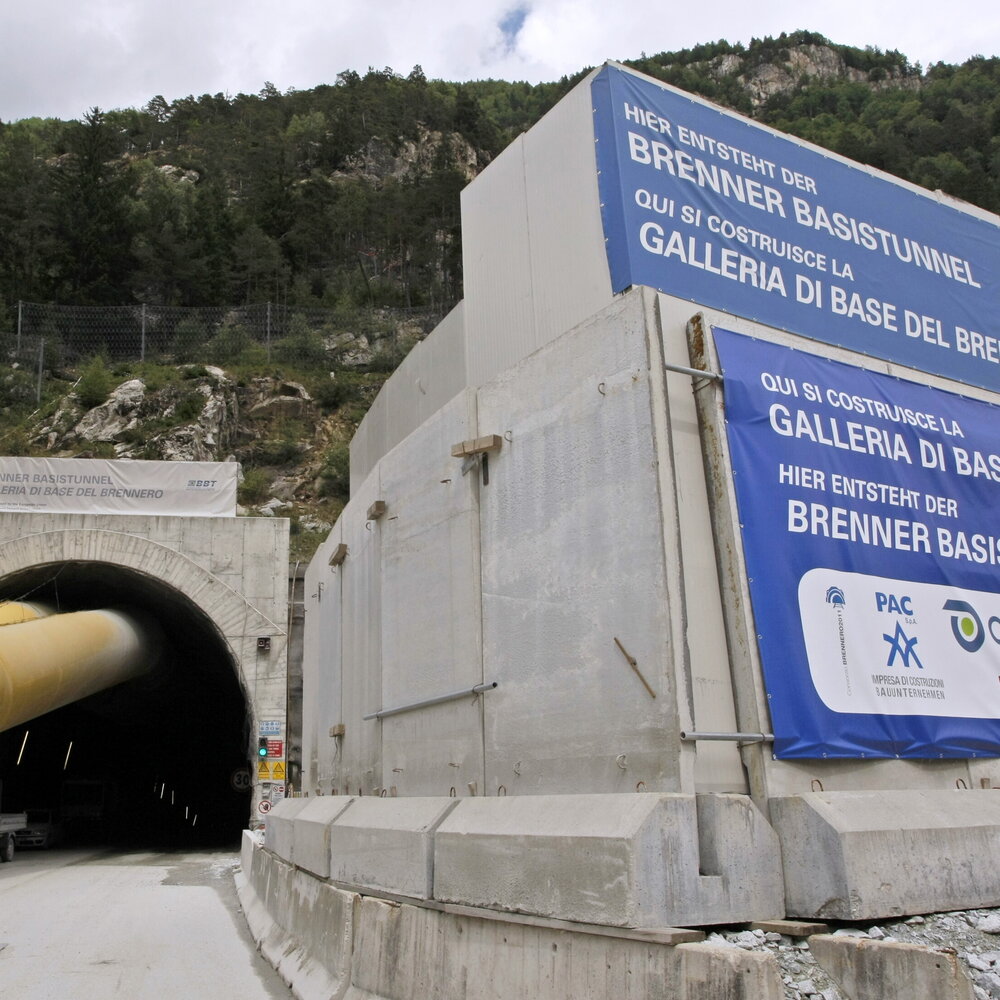 The last breakthrough in the Brenner tunnel falls