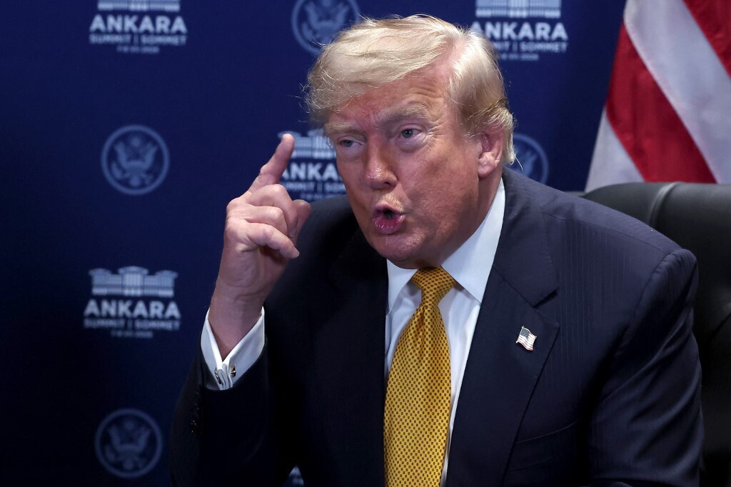 Hamas accetta l'accordo con Israele per il disarmo. Trump, "storico passo verso la pace"