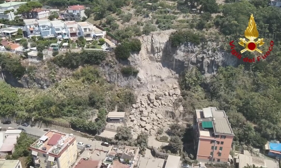 Campi Flegrei, 26 feriti e 130 famiglie fuori casa dopo la scossa 4.7