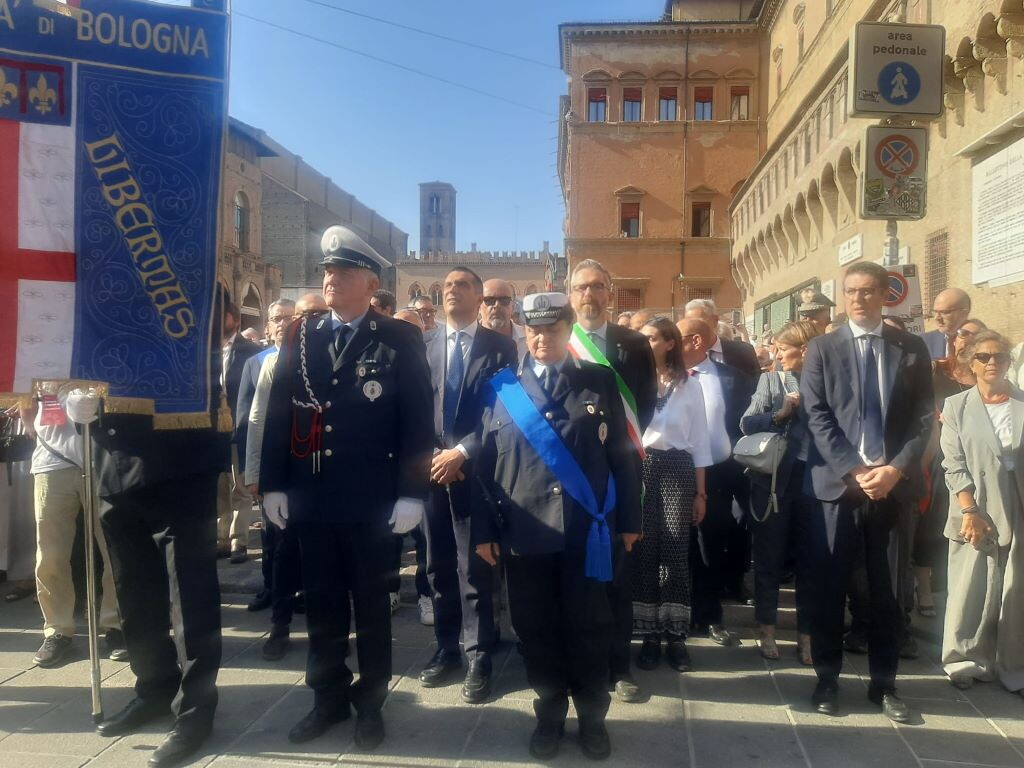 Bologna ricorda la strage. Mattarella: “Strategia neofascista”. Meloni: "Feroce terrorismo...