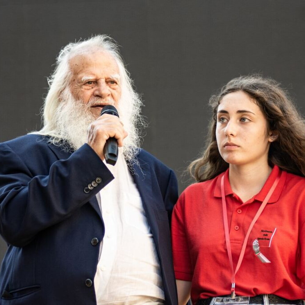 https://images.agi.it/pictures/agi/agi/2026/08/05/101509883-7421a54d-709d-442a-acc2-9eb19e652f91.jpg