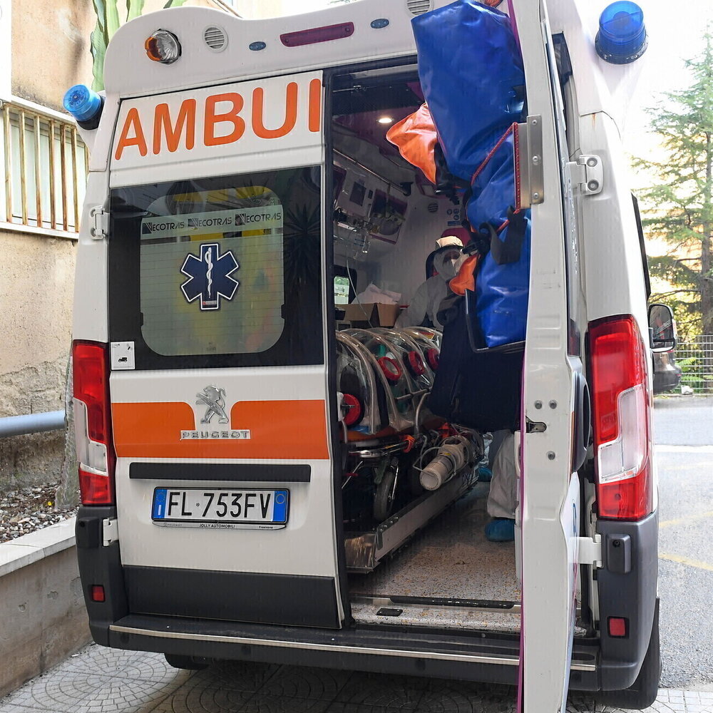 https://images.agi.it/pictures/agi/agi/2026/08/08/121356045-f7ae3f91-63af-4d67-a149-46f3a564d150.jpeg