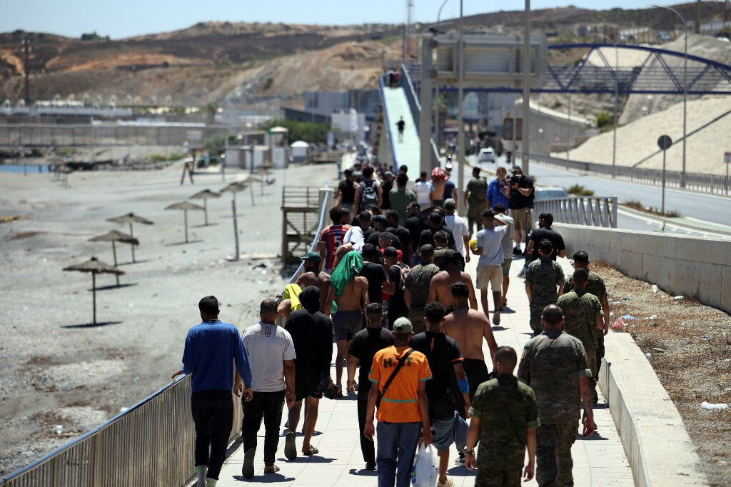Dossier Intelligence su Ceuta: rischio terrorismo concreto e regia dietro la mobilitazione social