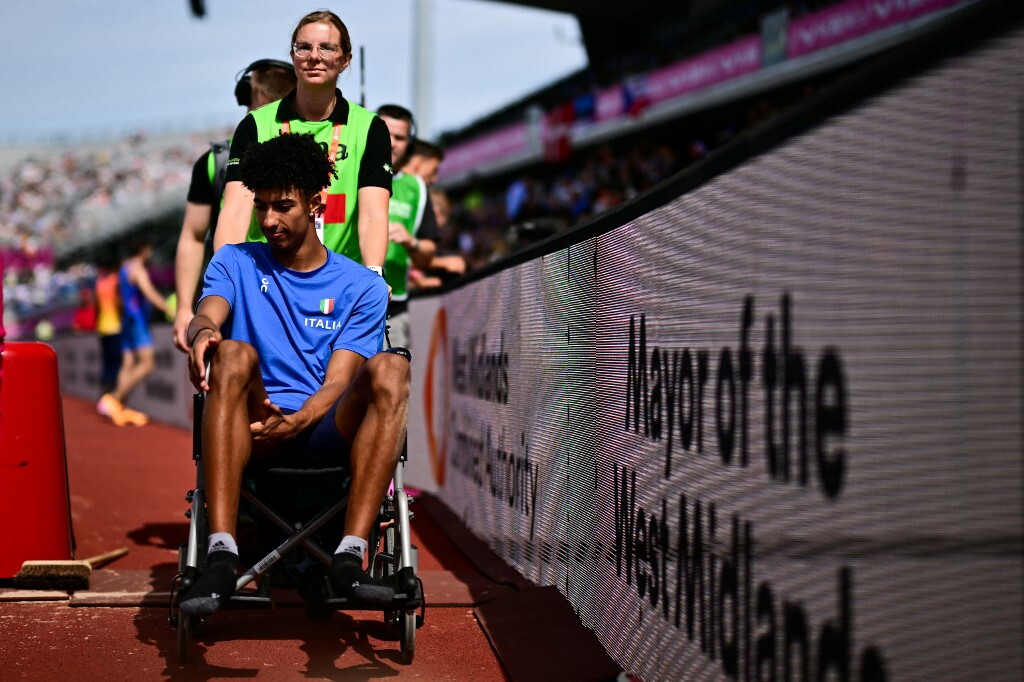 Europei di atletica, nuovo infortunio per Furlani. Azzurri al via con il lutto sulla magli...