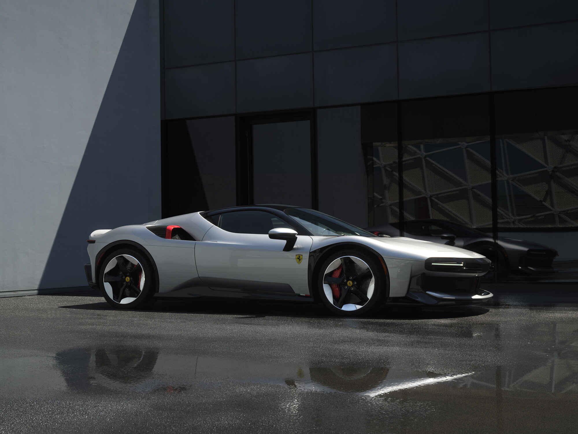 Ferrari presenta a Monterey la nuova one-off CZ26