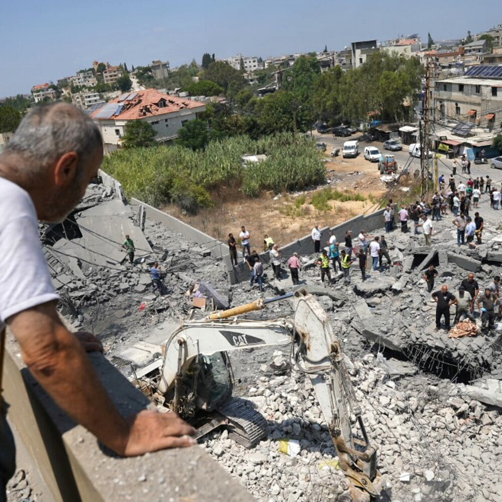 Anteprima: Raid israeliano sul Libano, il più violento dalla tregua. Undici morti tra cui tre bambini