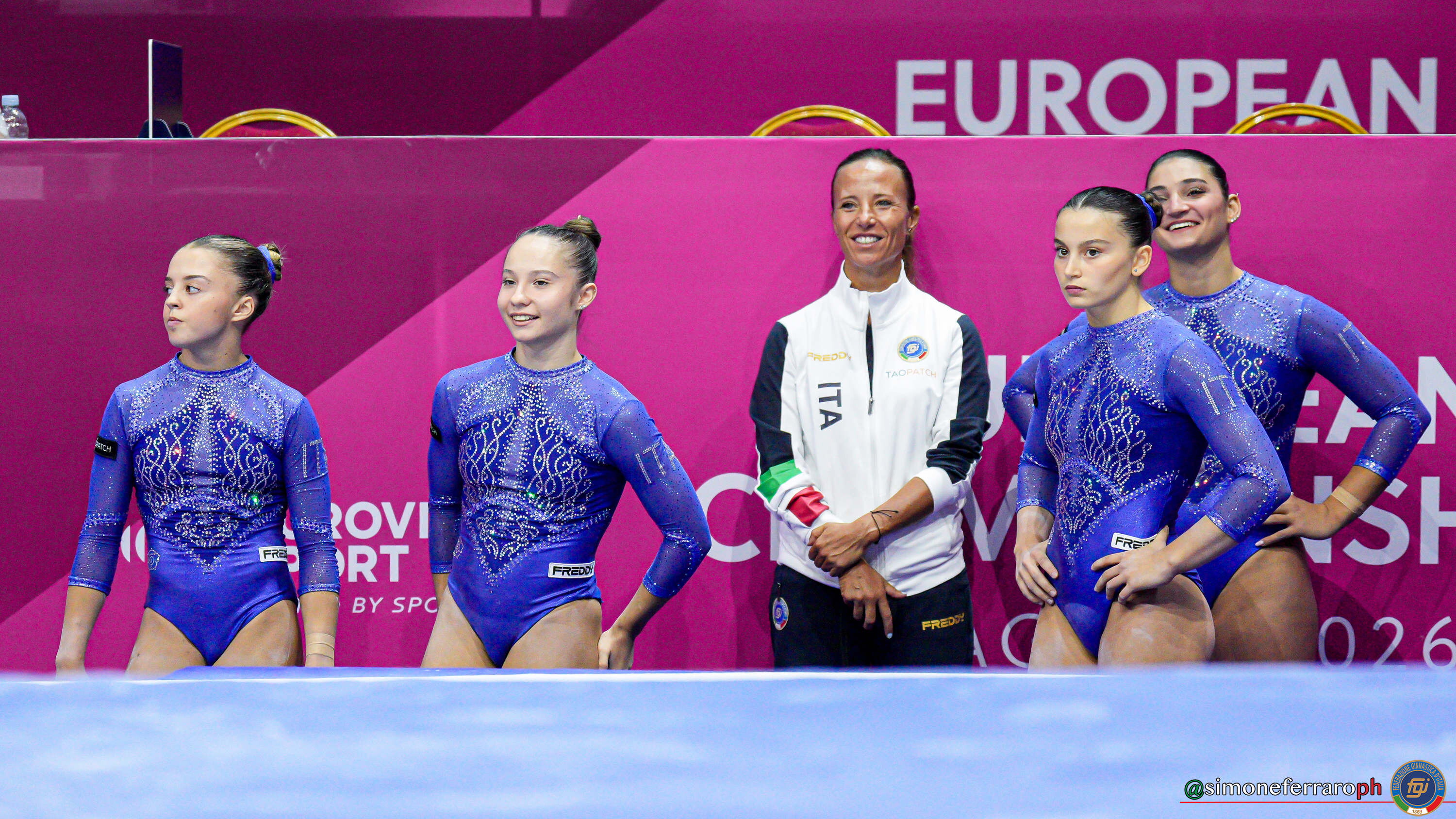 Ginnastica artistica, Manila Esposito oro al corpo libero e argento alla trave