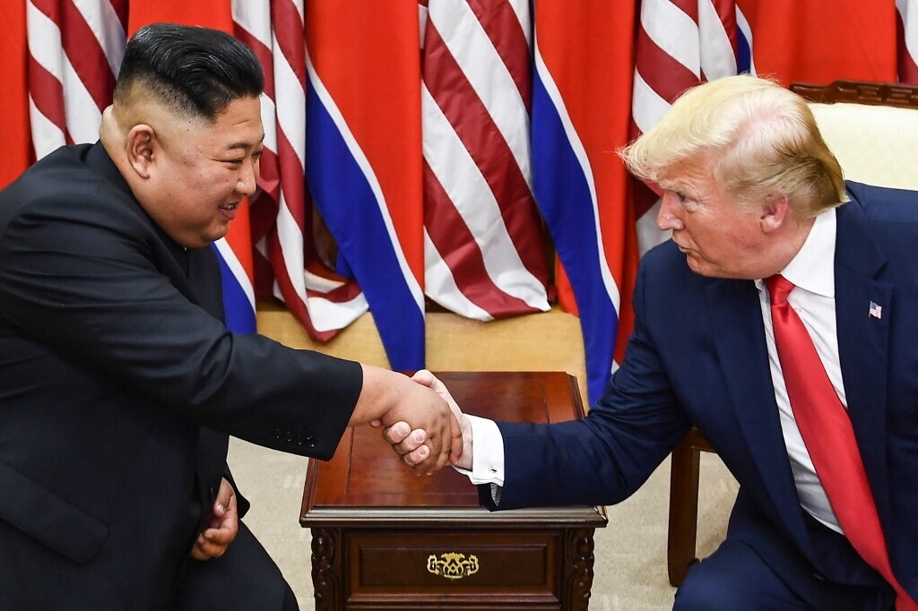 Trump riduce le esercitazioni Usa-Corea del Sud "per l'ottimo rapporto con Kim"