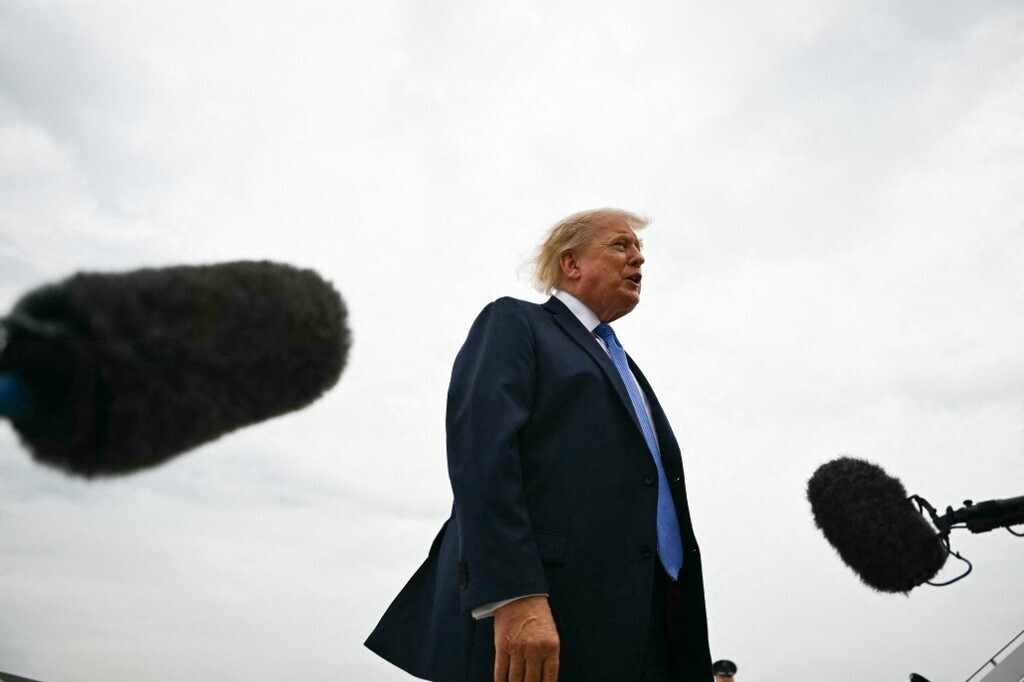 Trump annuncia sui social un "D-Day economico" contro l'Iran