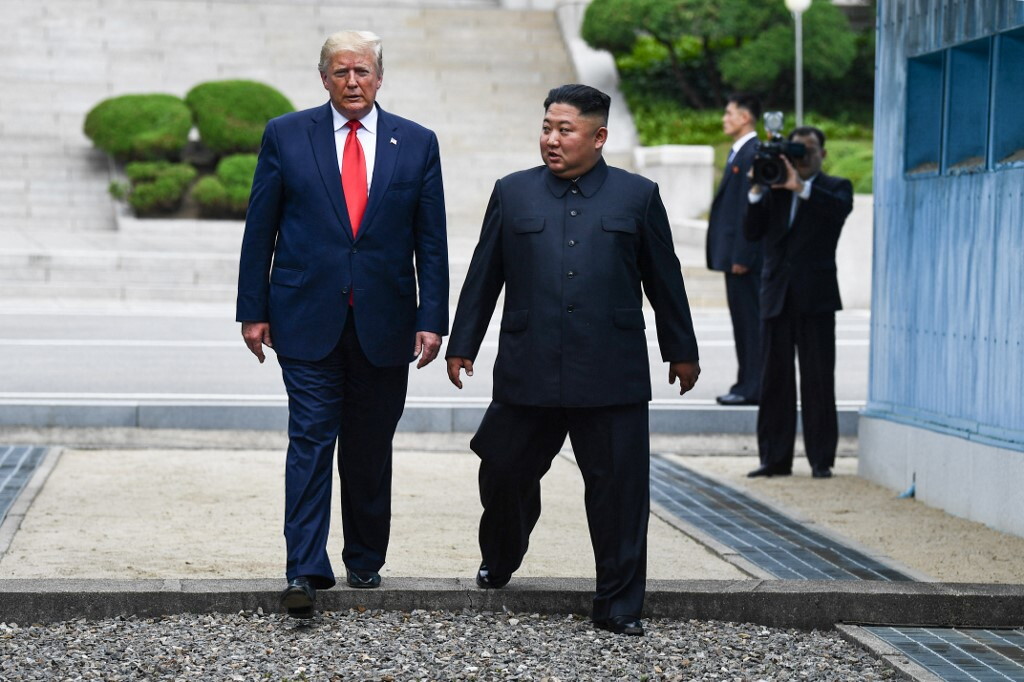 Trump vedrà Kim: "Vado d'accordo con lui anche se la Nord Corea ha 57 armi nucleari"