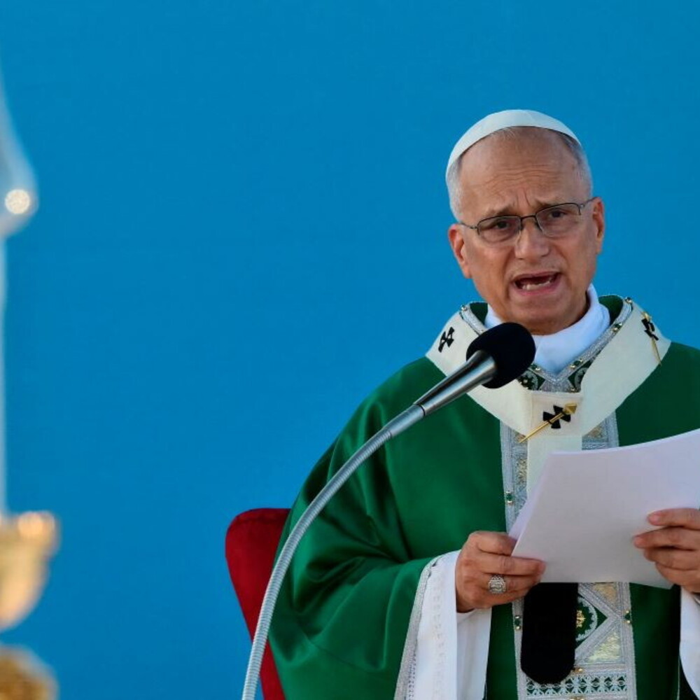 Anteprima: Il Papa al meeting di Rimini: "Prima di confini, definizioni e istituzioni ci sono sempre…