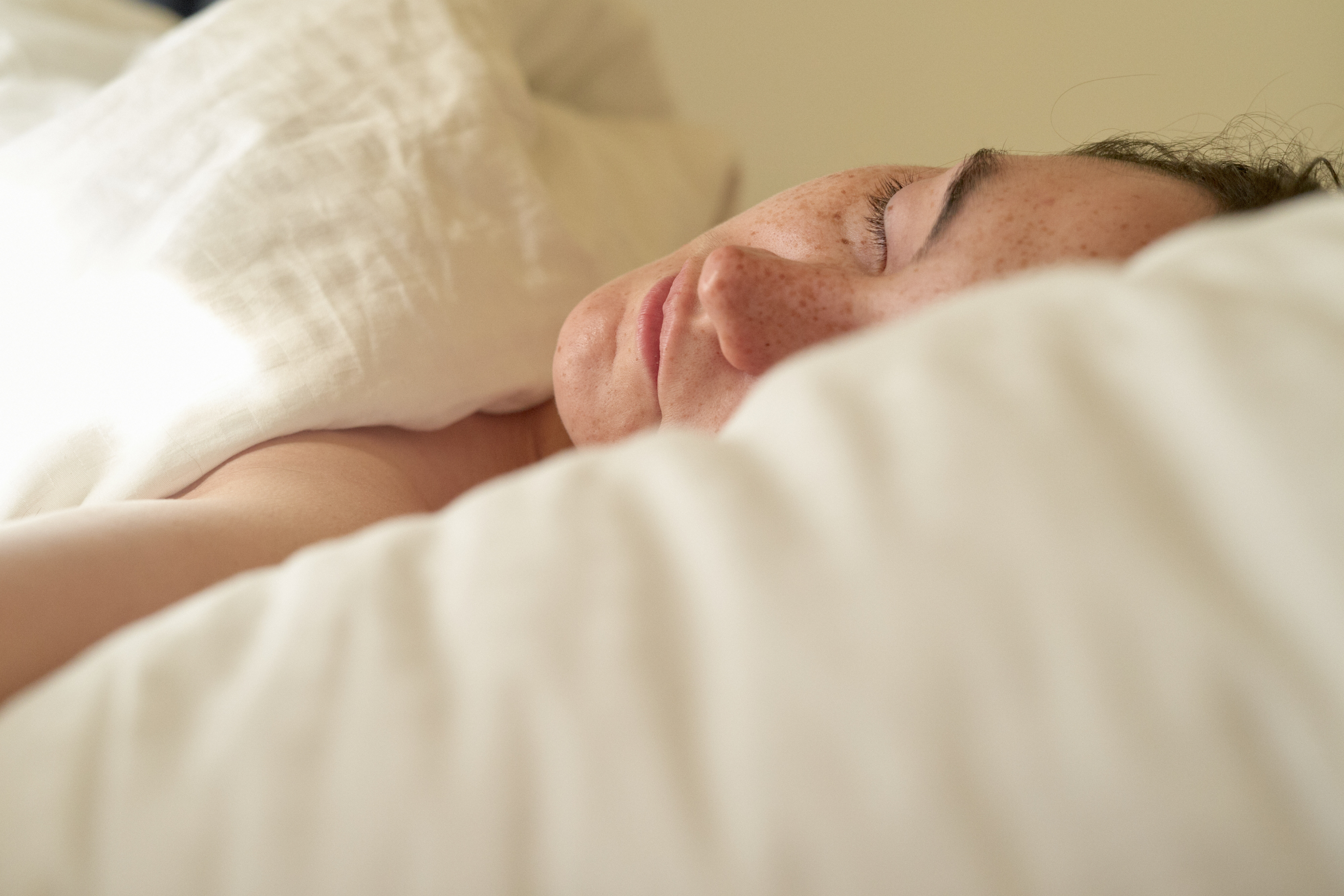 La scienza sfata il 'mito' delle 8 ore a notte, prima si dormiva meno