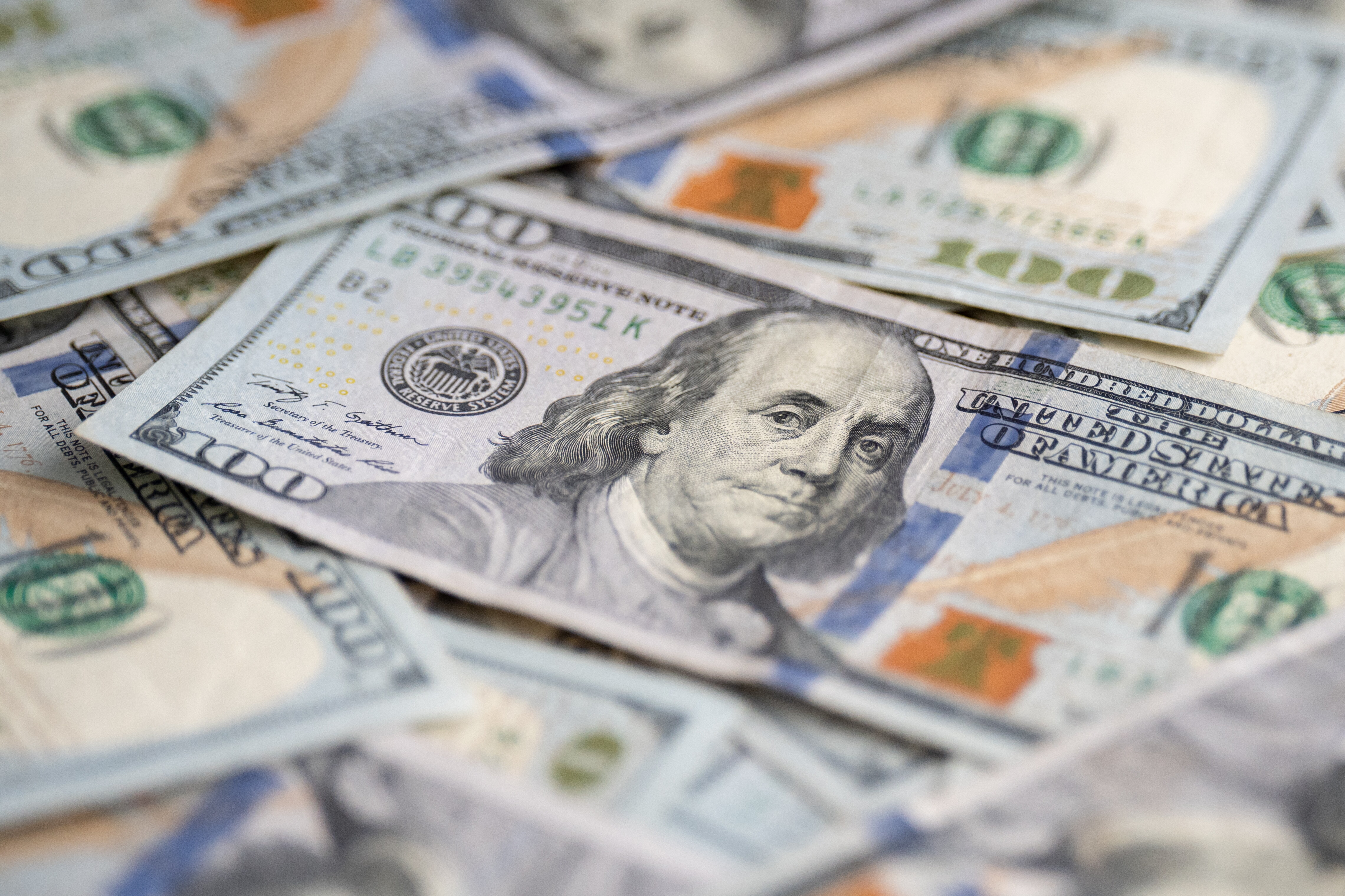 Cosa comporta l'esclusione dal sistema del dollaro