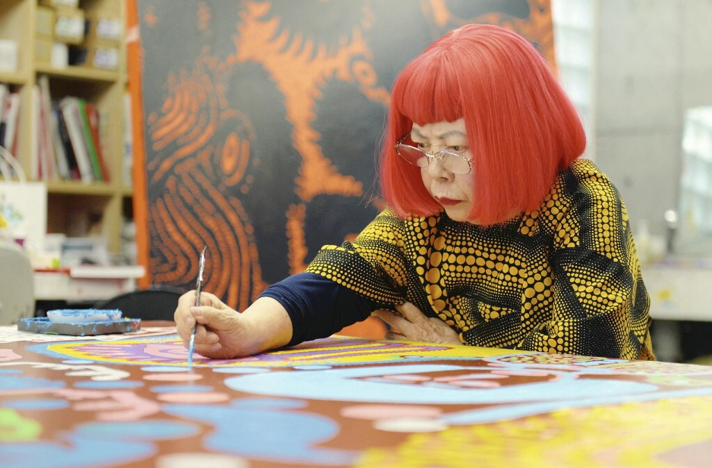 È morta Yayoi Kusama, la regina dei pois