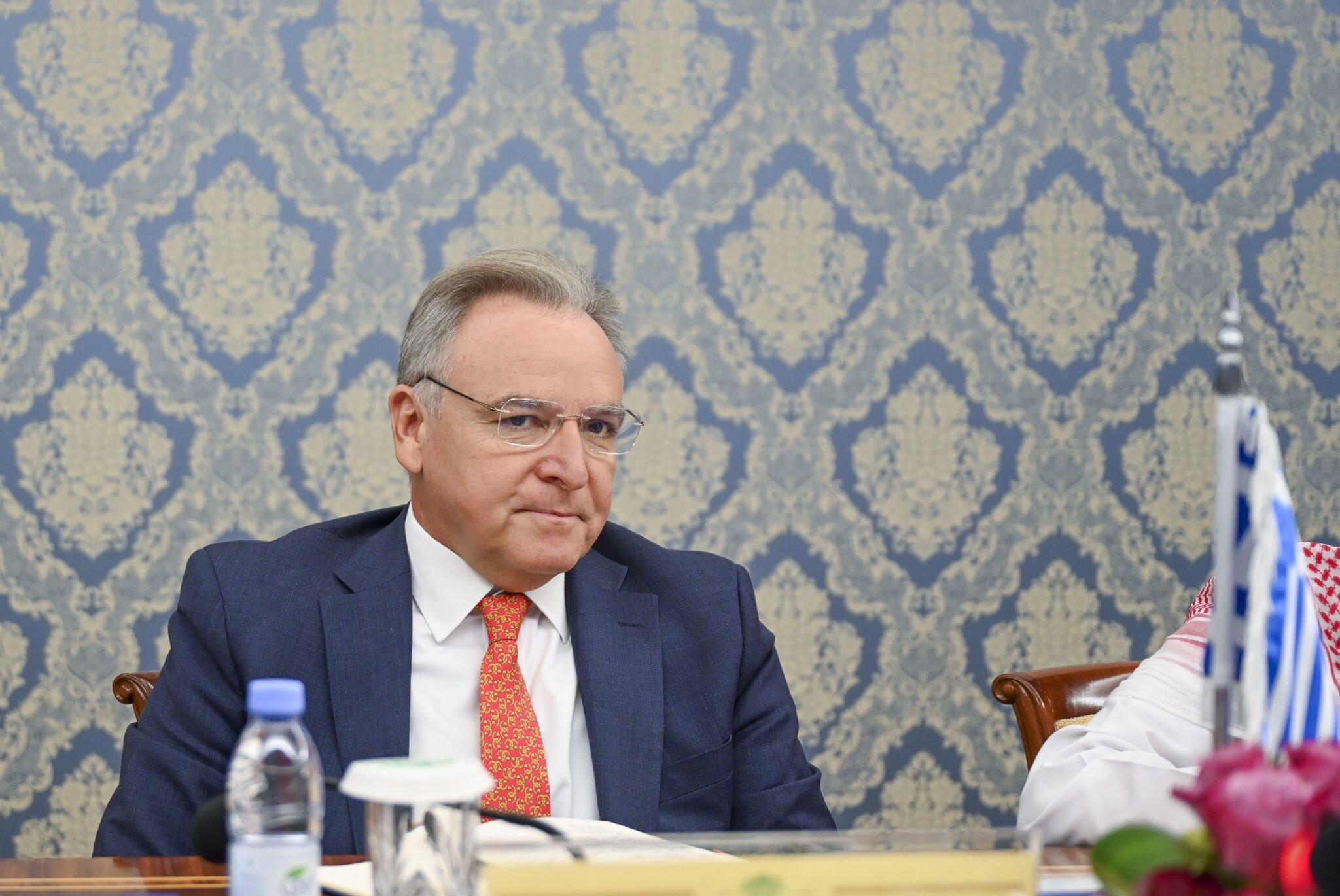 Un diplomatico greco riceve il mandato di rappresentare l’UE a Tripoli, con implicazioni per la politica europea e italiana