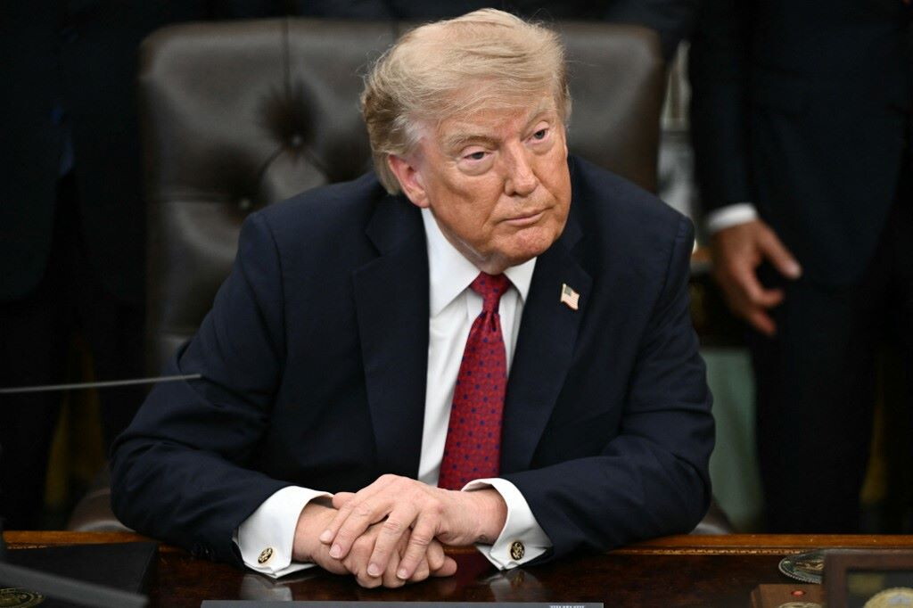Trump nega uso di armi nucleari contro l'Iran, definisce la domanda "stupida" durante incontro con giornalisti