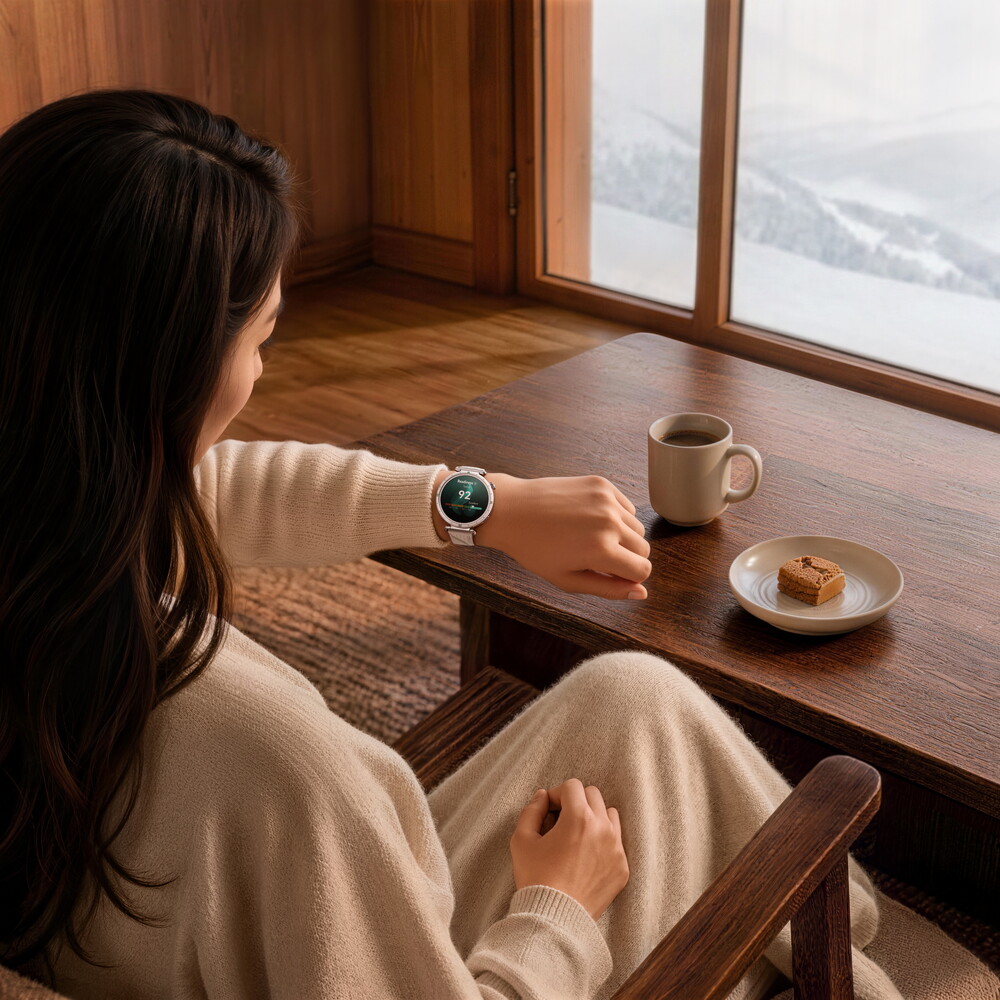 The smartwatch that wants to leave the gym and be part of everyday life