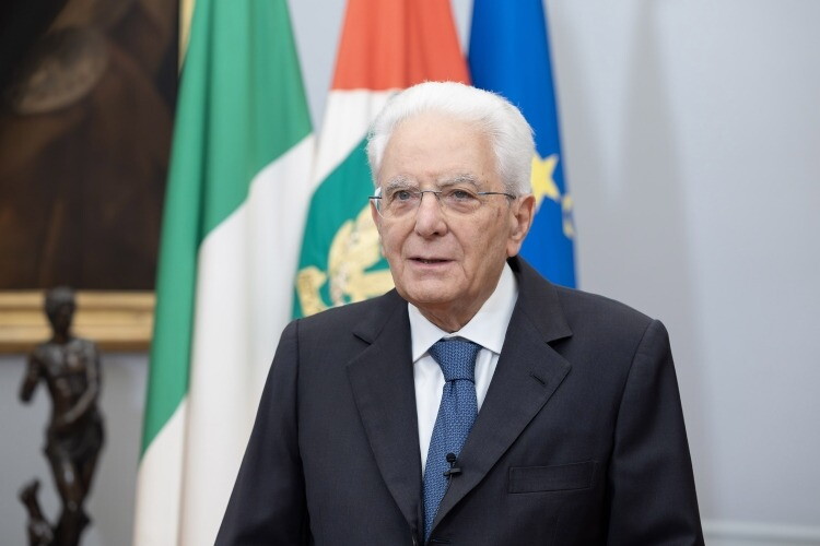 Mattarella: "Economia mondiale a rischio senza una convivenza pacifica tra Stati"