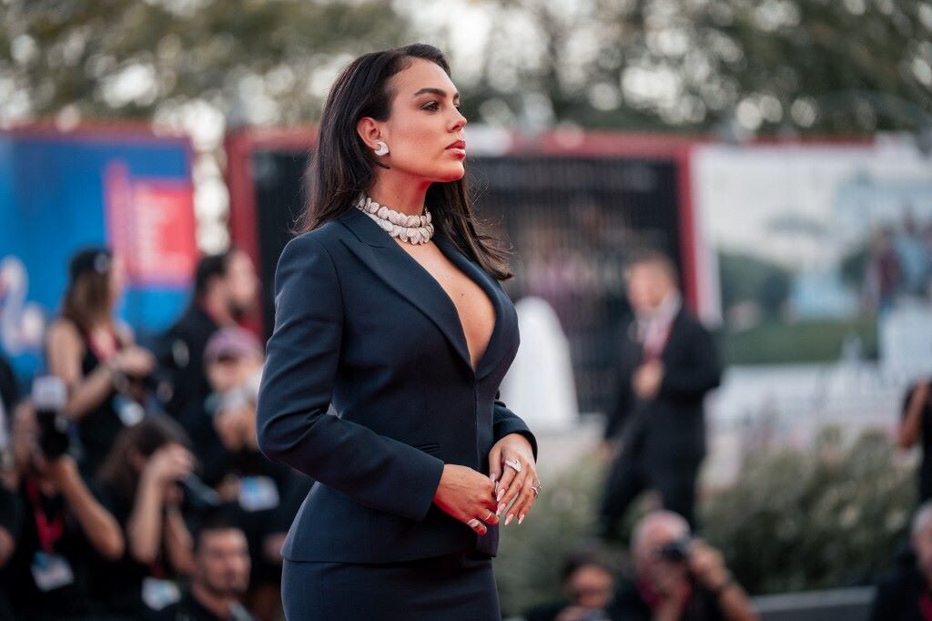 A Venezia sfila Georgina Rodriguez, la regina del red carpet