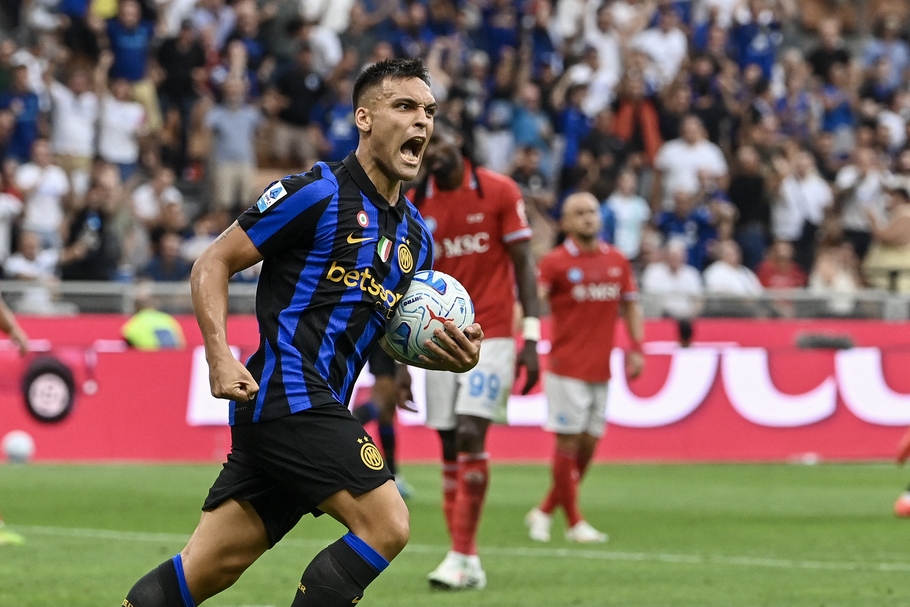 Super rimonta dell'Inter a San Siro, da 0-2 a 3-2 al Napoli