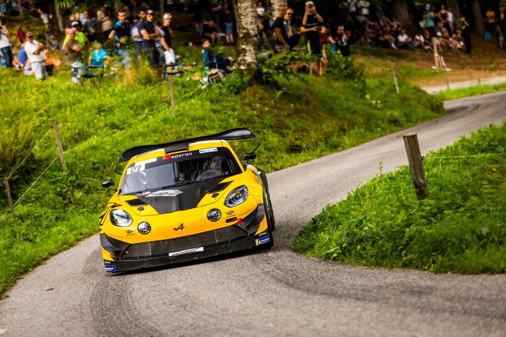 Incidente al rally della Val d'Aveto in Liguria, morto un copilota