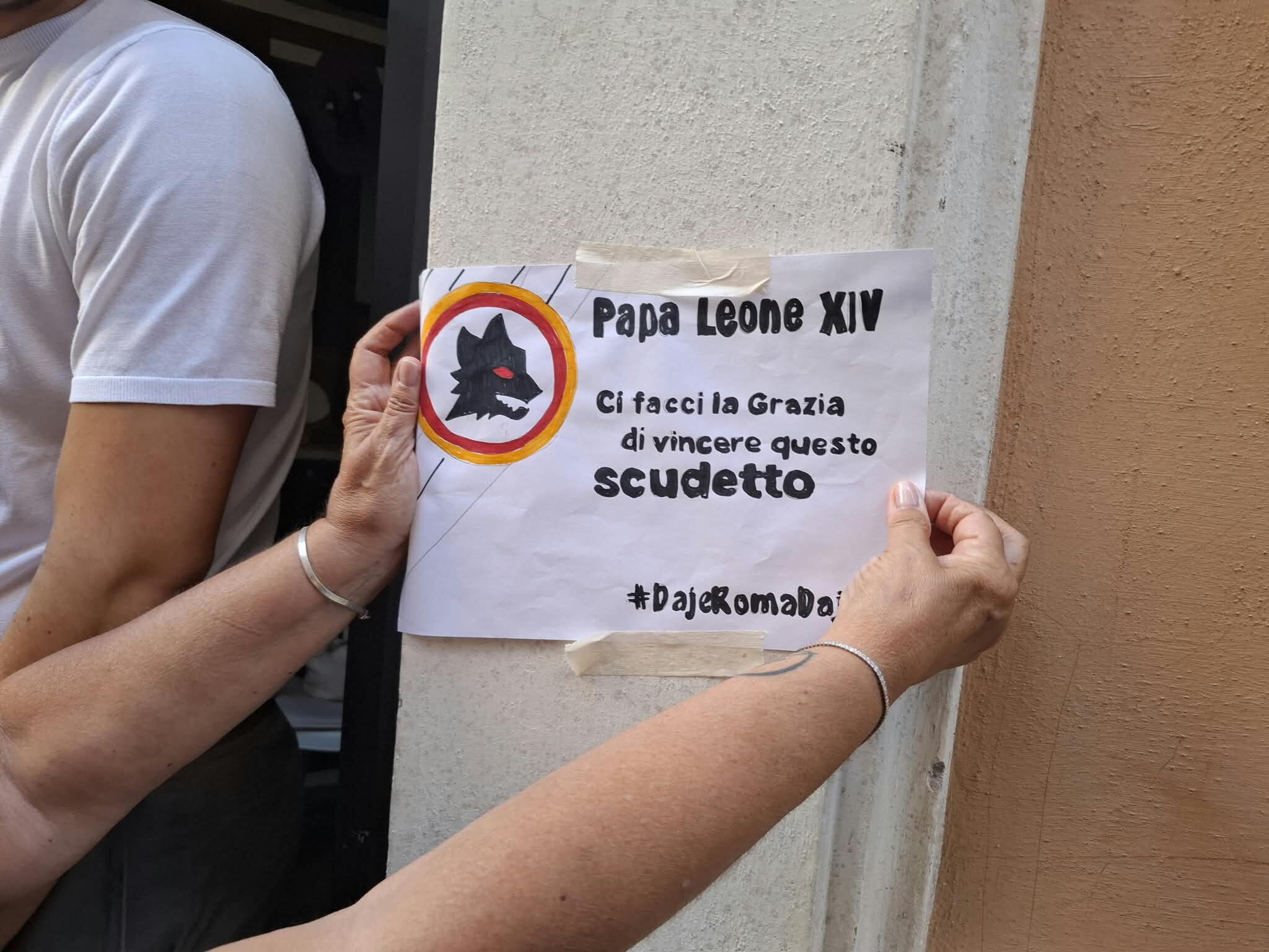 I fedeli di Genazzano chiedono la 'grazia' al Papa: "Faccia vincere lo scudetto alla Roma"