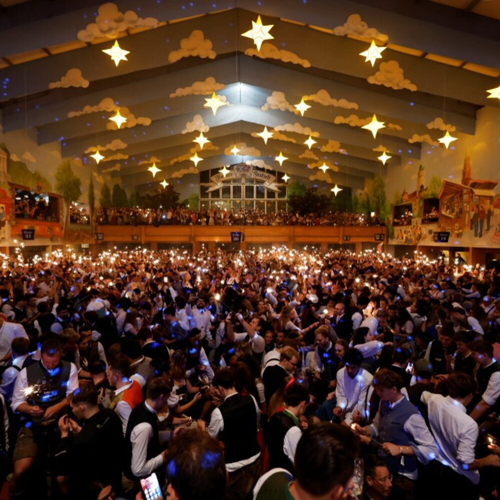 Anteprima: Guerra della birra all'Oktoberfest: scontro legale e referendum sul "cartello"
