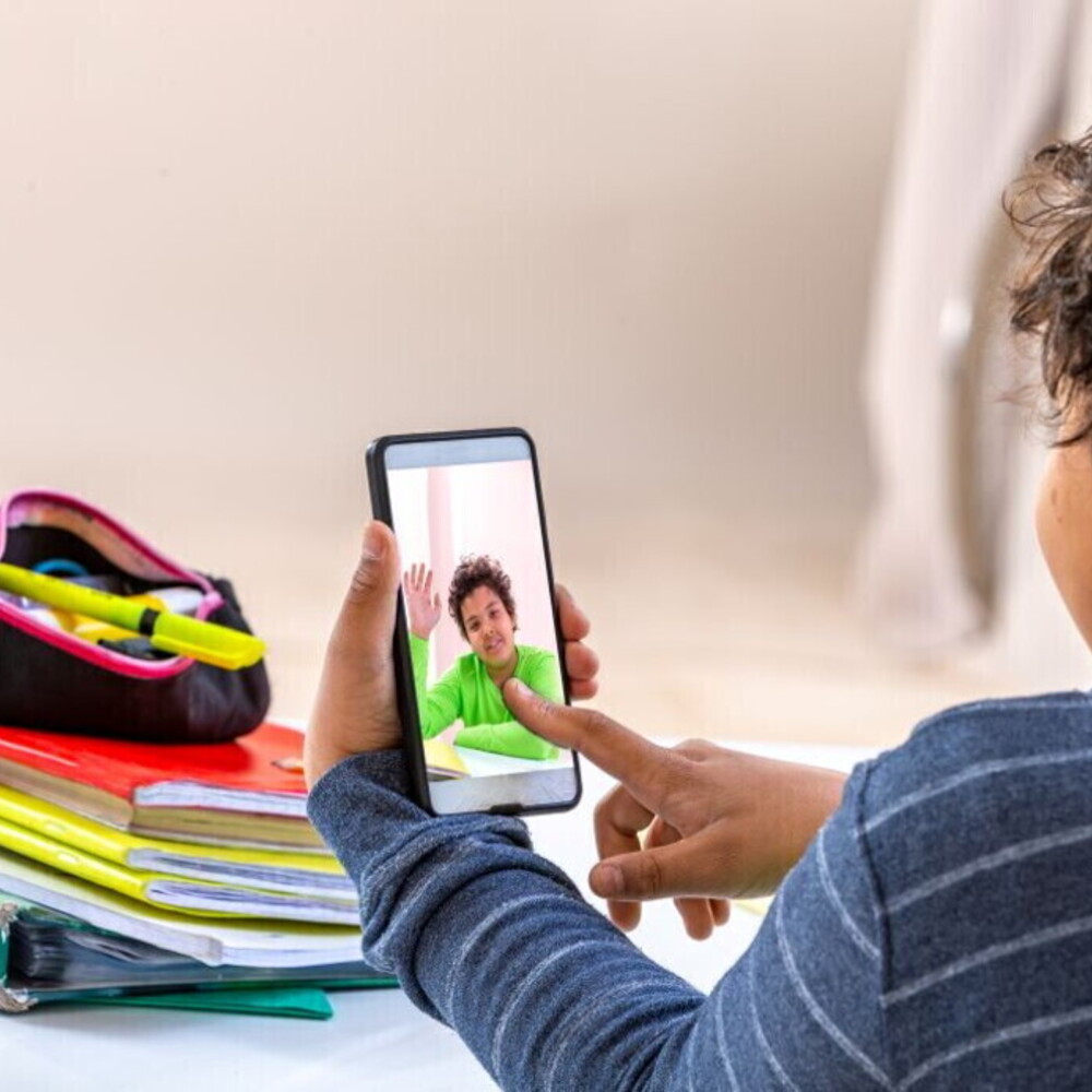 Anteprima: La Danimarca vieterà l'uso dei cellulari in classe alle elementari e alle medie