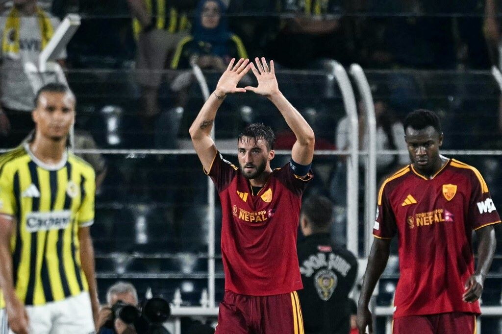 Roma e Fenerbahce si scambiano il vantaggio in un pareggio in Champions dopo sette anni per i giallorossi