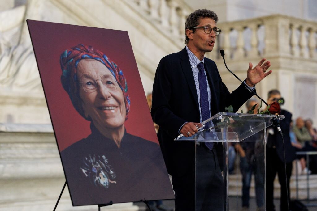 I funerali di Emma Bonino a Roma, addio alla 'monella di Montecitorio'