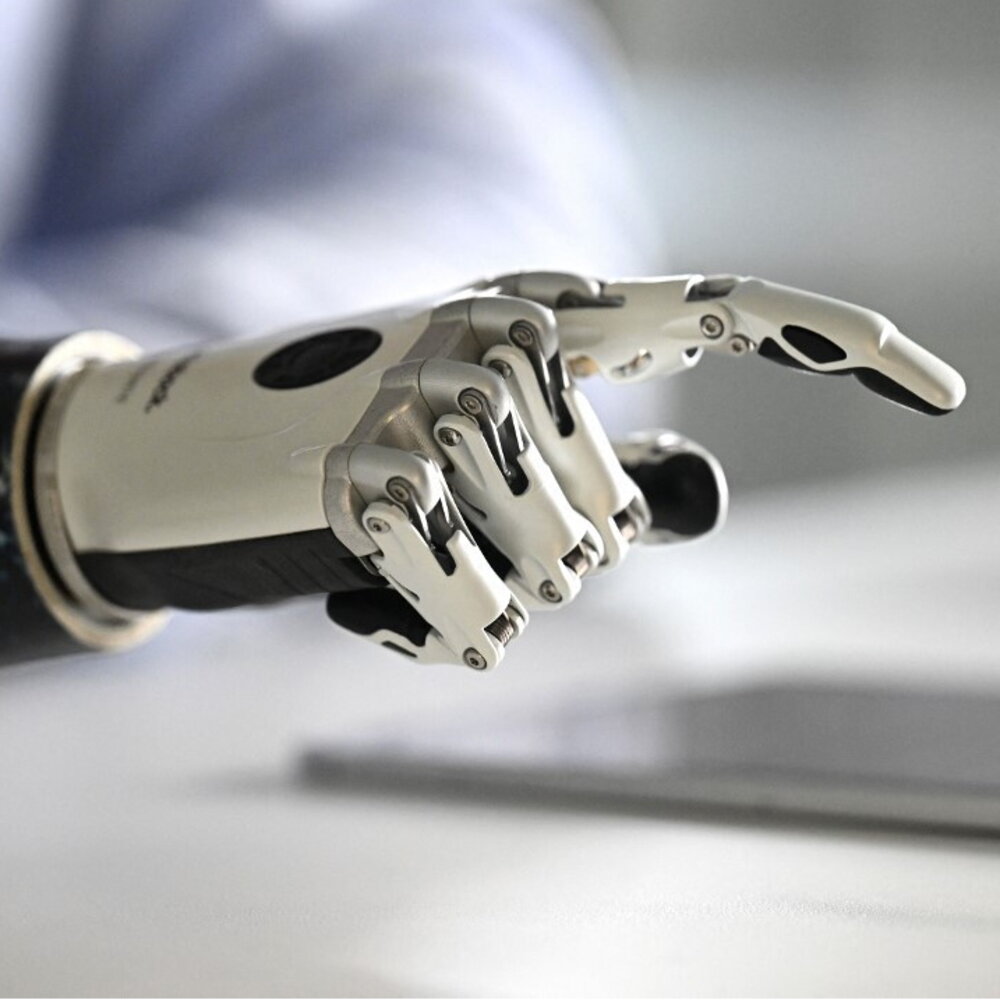 Doomers versus boosters, the clash over the future of AI