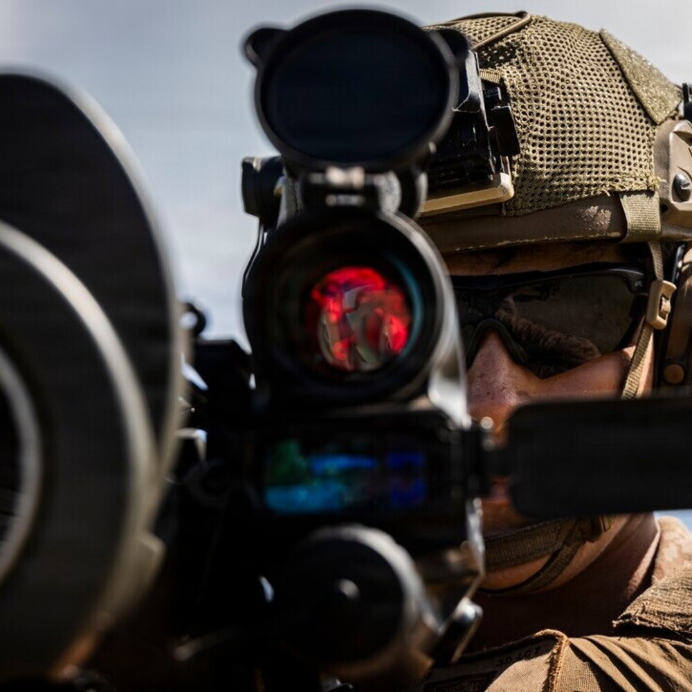 Copertina: Usa: dai robot all'IA, i Marines alla 'guerra dei droni'