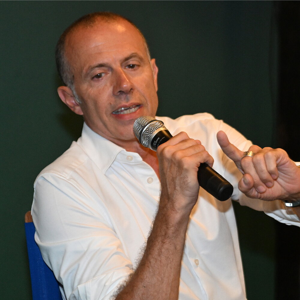 Copertina: E quando parla Romeo parte il coro "Matteo, Matteo"