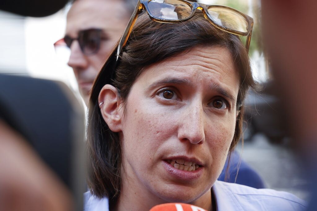 Schlein disponibile alle primarie: “Ma prima serve il programma”