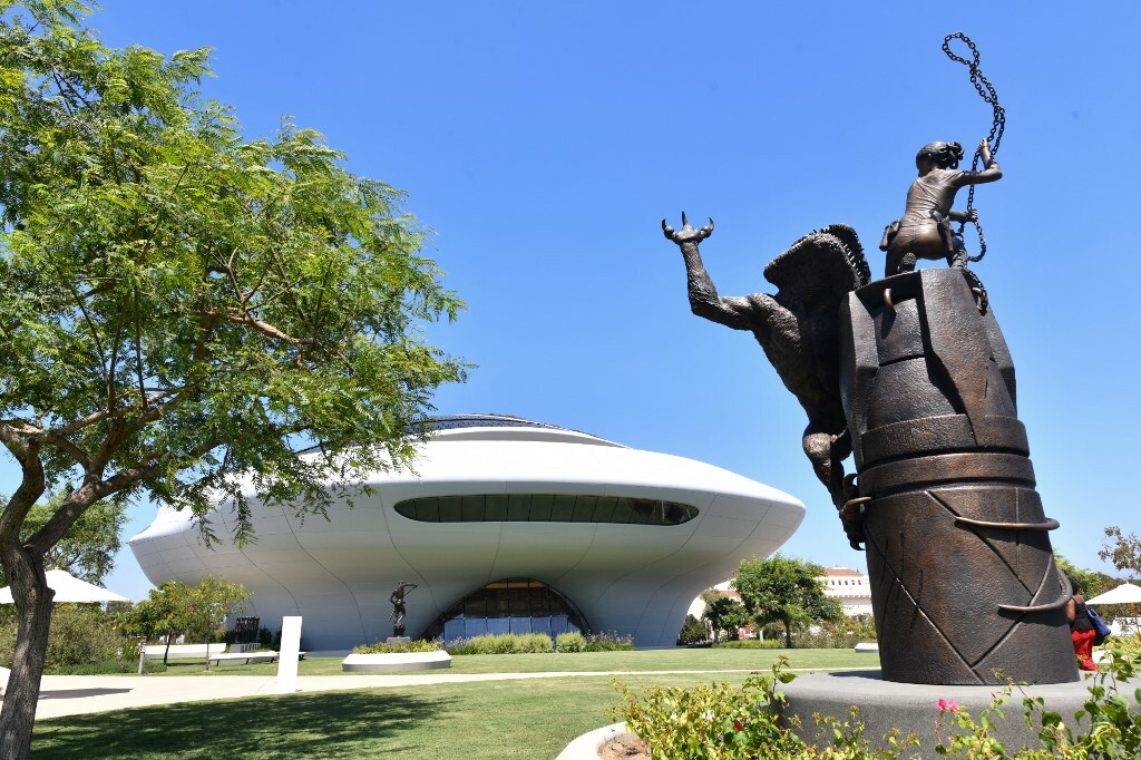 Los Angeles, il nuovo museo di George Lucas sembra un’astronave (VIDEO)