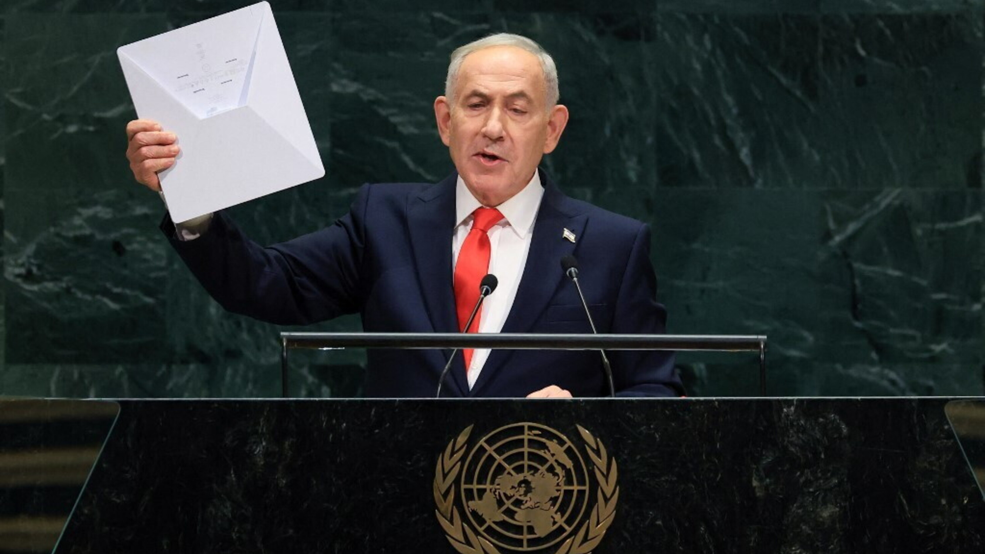 Netanyahu all'Onu: 'Genocidio a Gaza? Bugia del secolo'. Abbandoni e proteste in aula