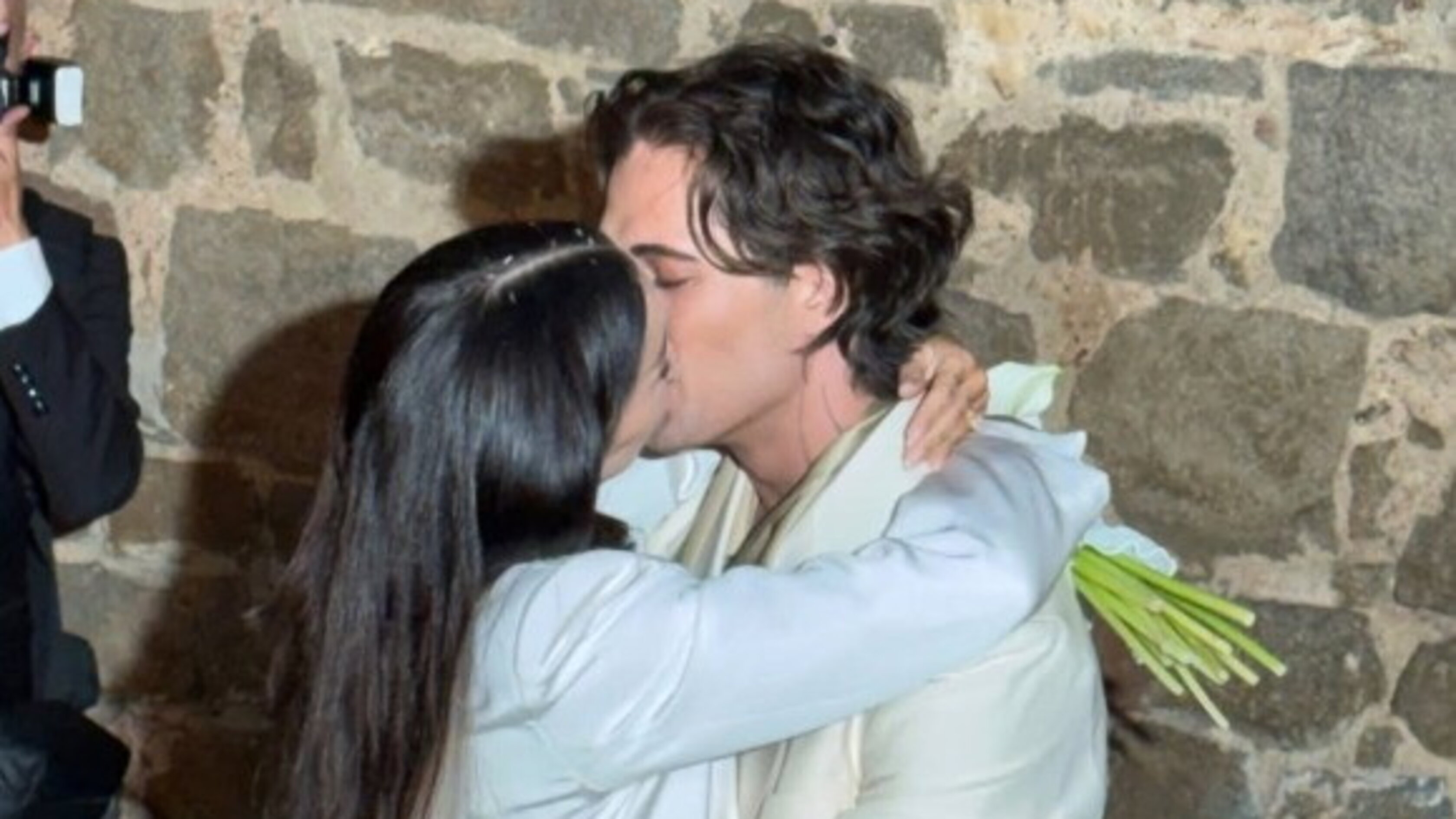 Damiano David e Dove Cameron sposi a Montalcino, cerimonia blindatissima