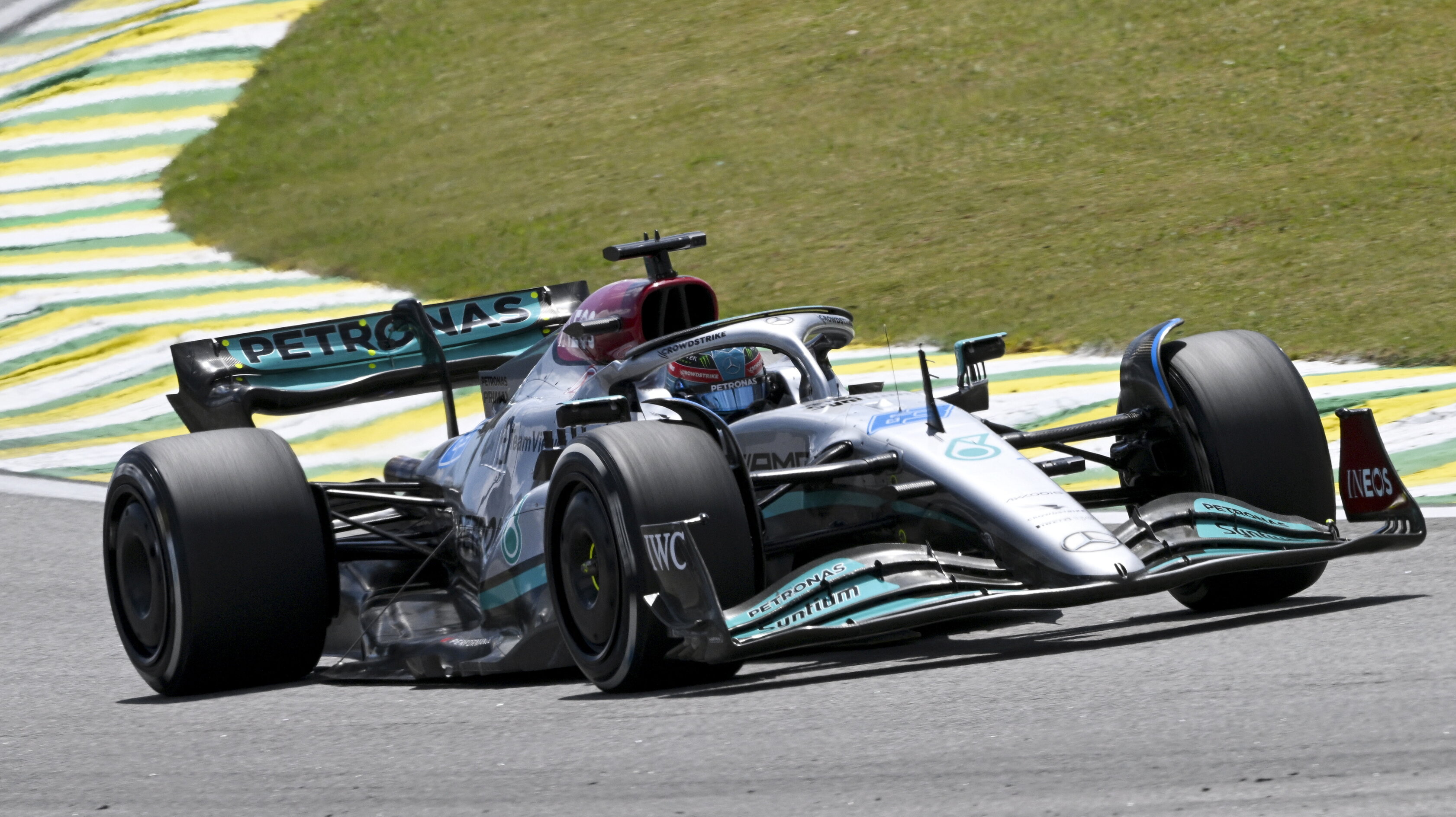 Formula 1: Antonelli ko, Russell in pole nel Gp dell'Azerbaijan. Leclerc secondo