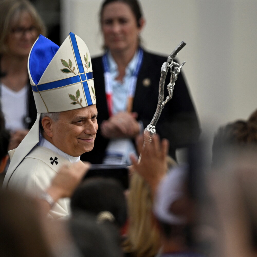 Anteprima: La messa del Papa in Place de la Concorde: "Non nascondete la fede, fatela traboccare"