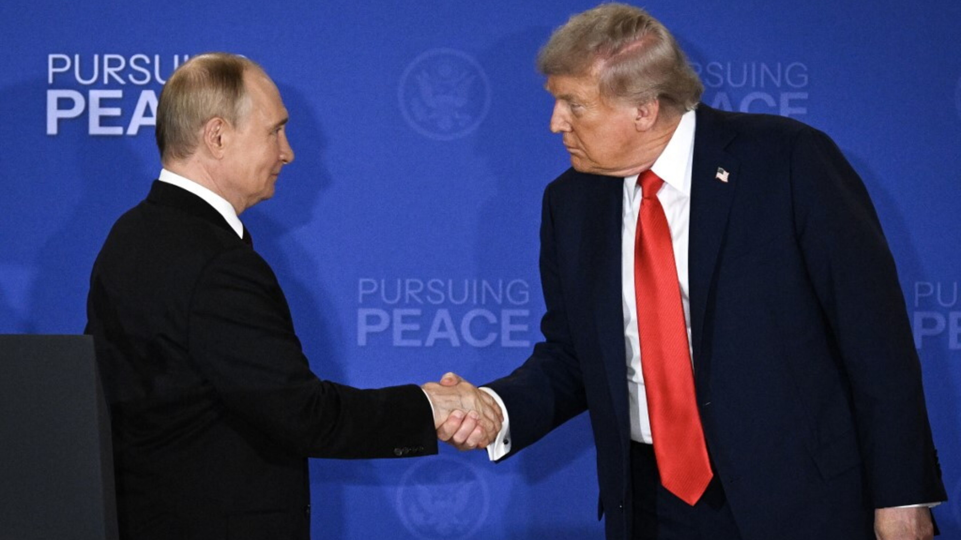 Possibile un incontro tra Putin e Trump all'Apec in Cina
