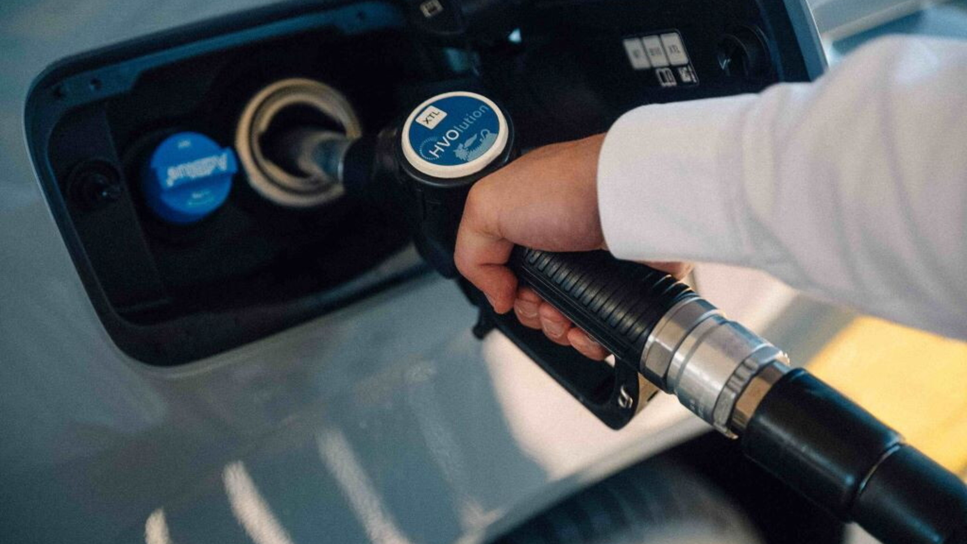 Tetto ai prezzi dei carburanti Eni: benzina a 1,99 e diesel a 2,19, si unisce anche Ip