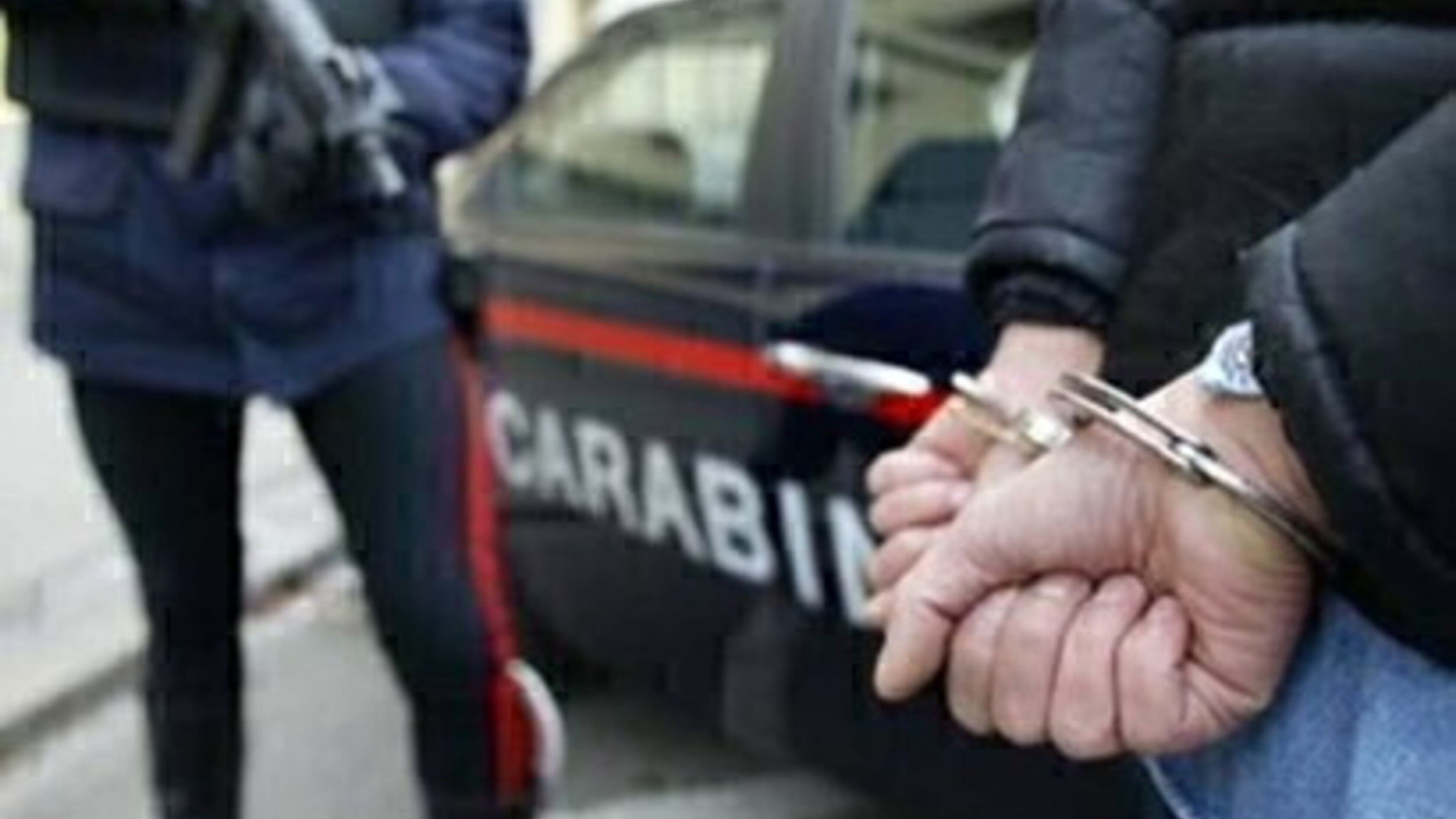 Salerno, anziana di 85 anni strangolata nel sonno: fermato il figlio