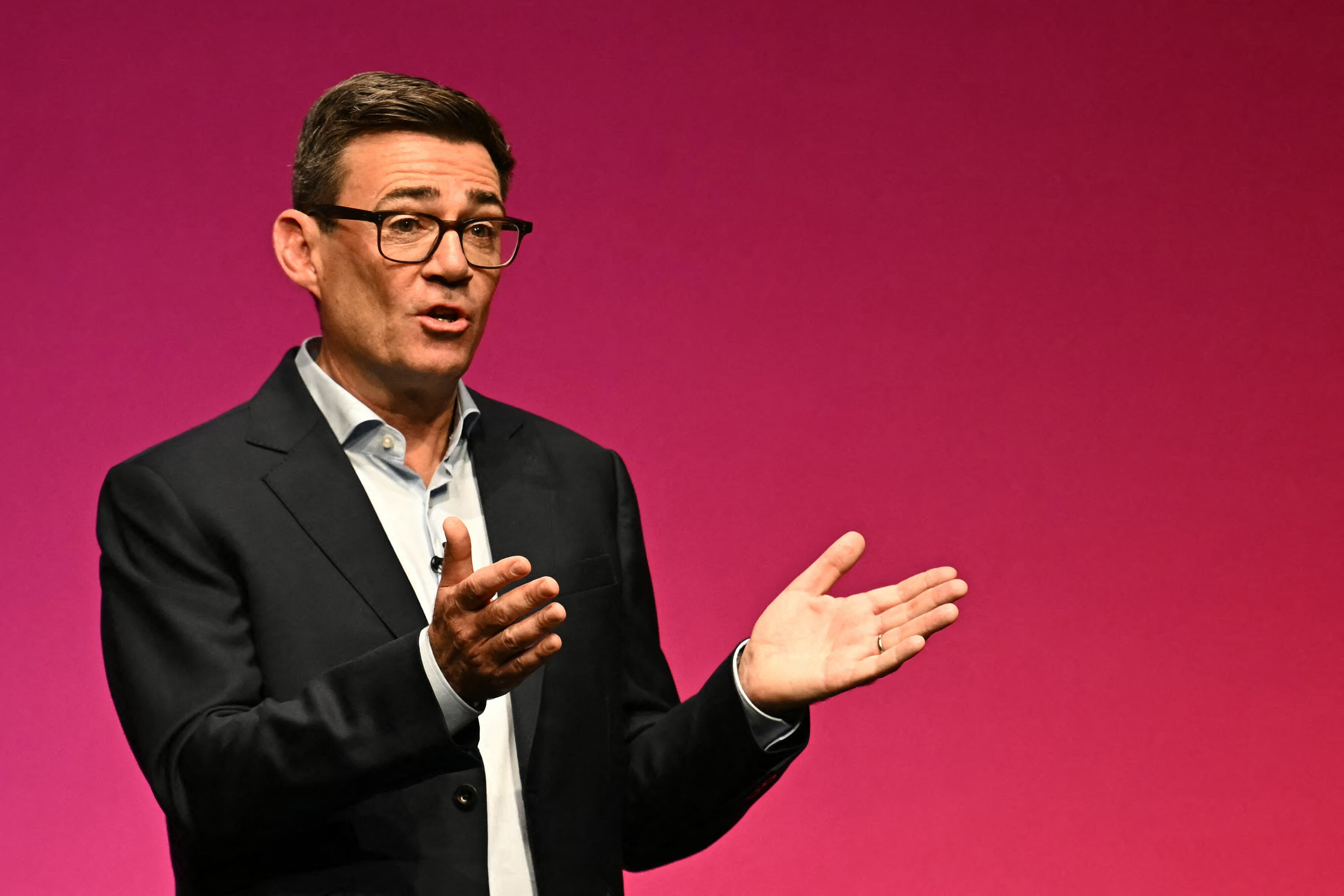 Proporzionale e mano pubblica, la ricetta Burnham al congresso del Labour