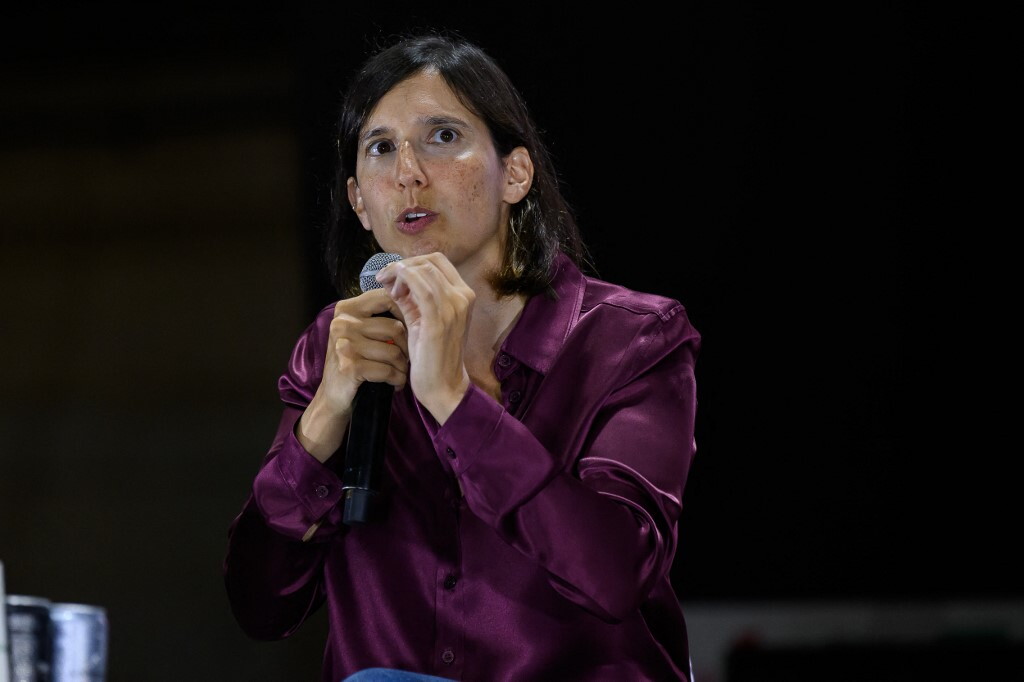 Elly Schlein tira dritto su Kiev e primarie del Pd