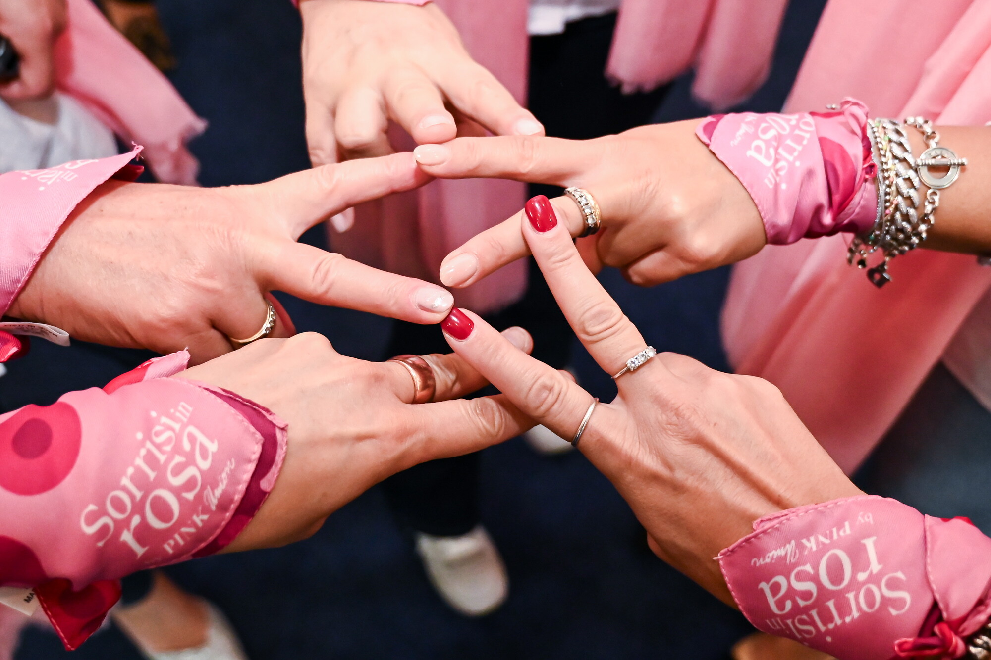 Tumore al seno, la diagnosi precoce salva la vita: "Sorrisi in Rosa" lancia il mese della ...