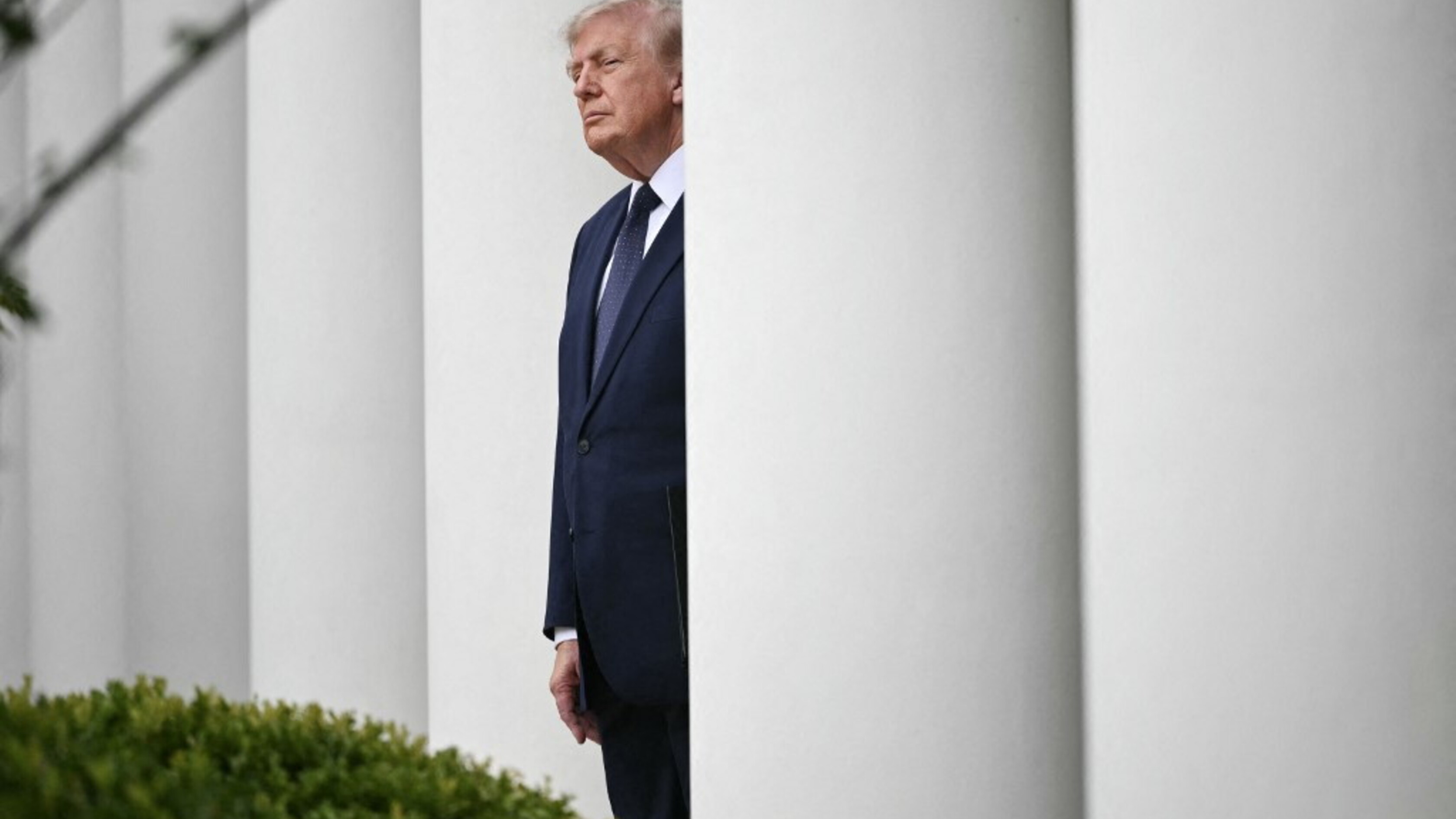 Trump ribattezza l’IA in SI e la Slovenia ringrazia