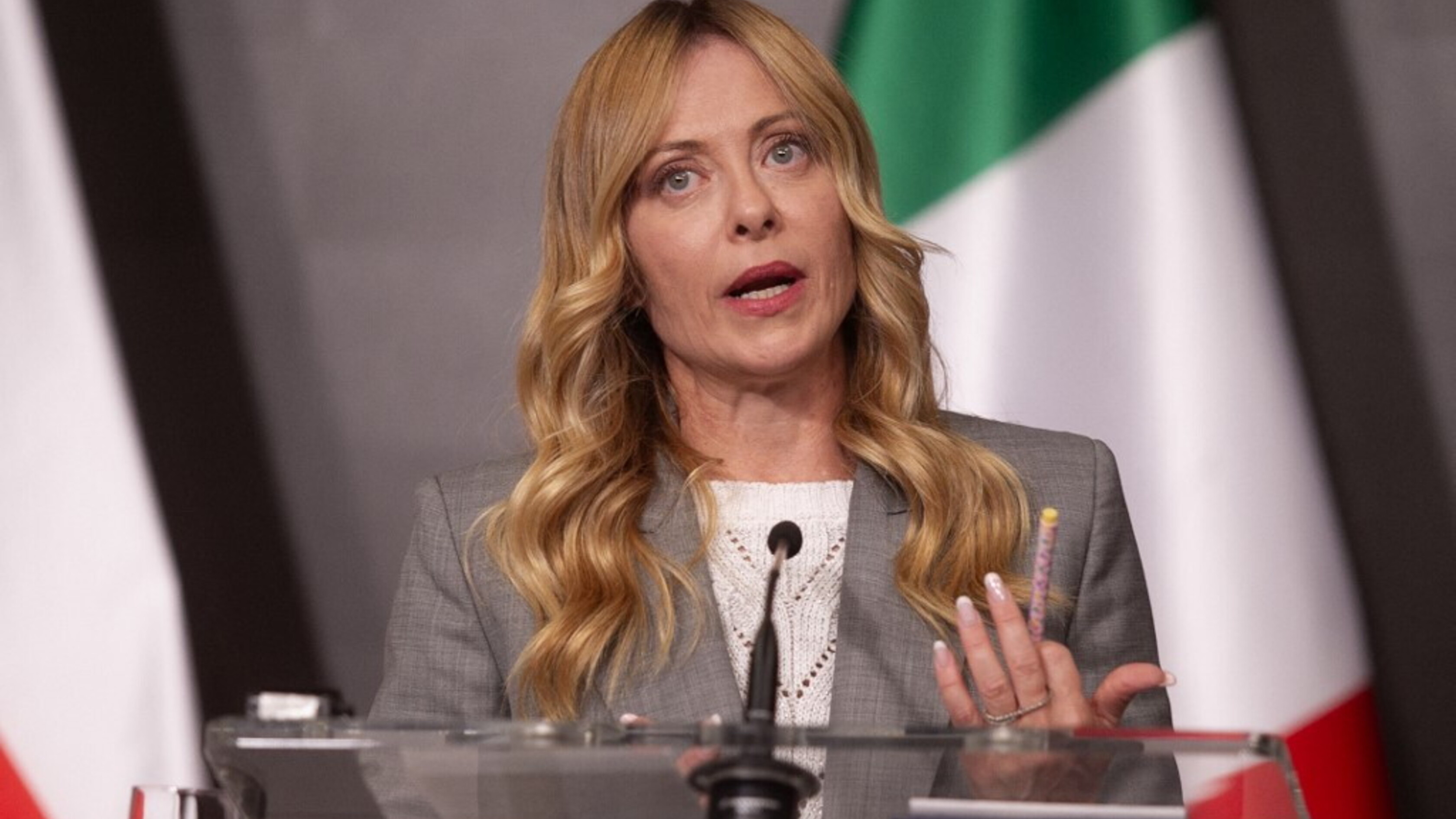Caro energia, Meloni scrive a von der Leyen: "Serve più flessibilità sul deficit"