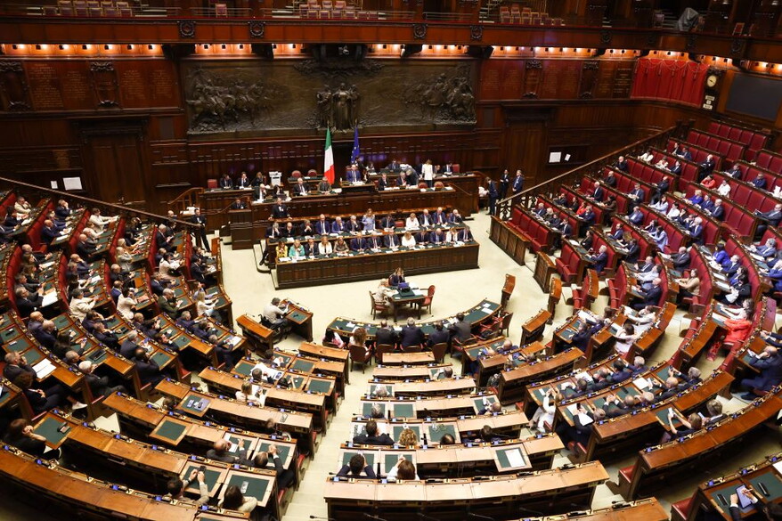 Legge elettorale al via alla Camera: la fiducia del governo e lo sciopero della fame di Magi