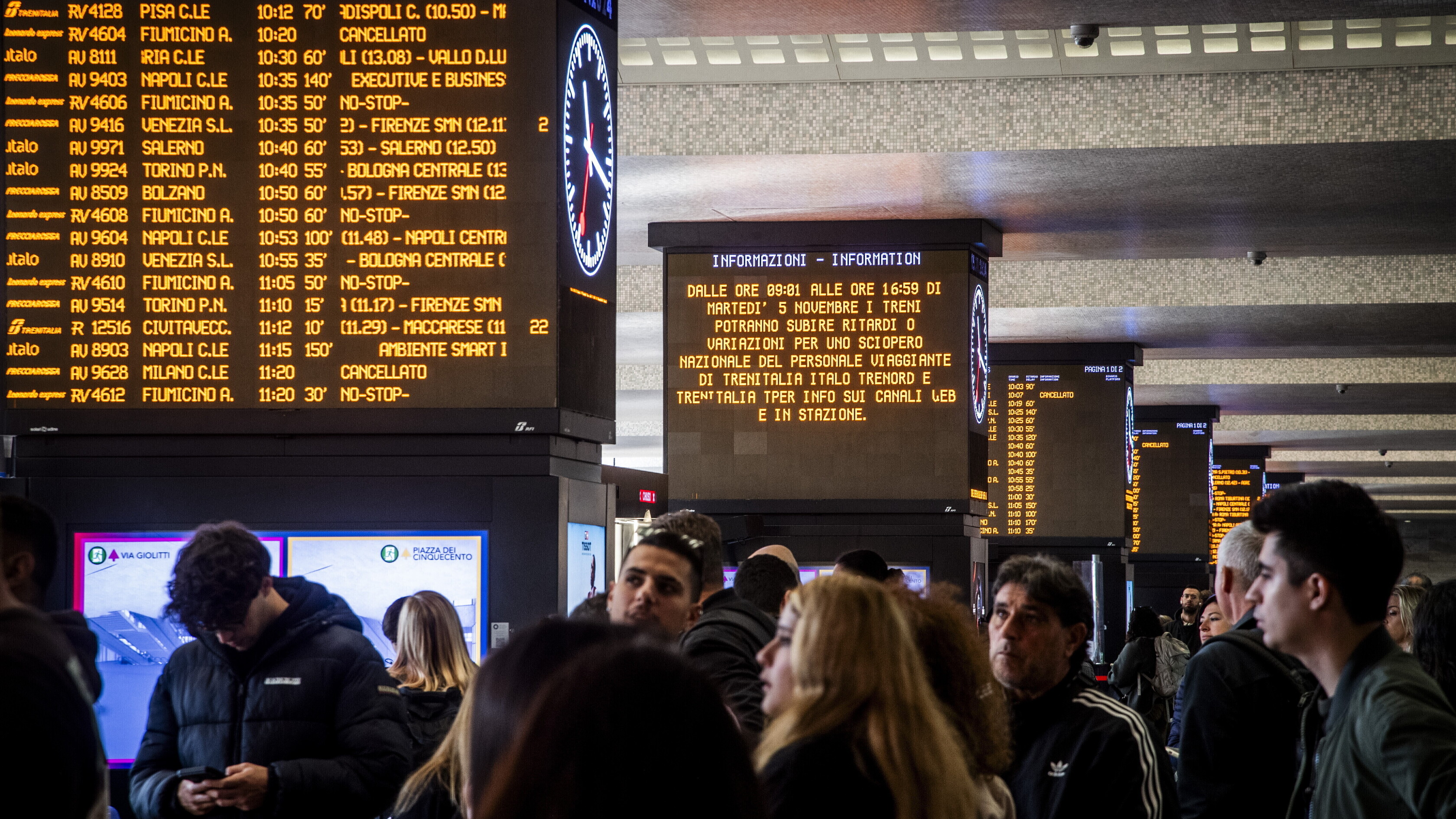 Sciopero generale: stop a treni, scuola e sanità. Tutti gli orari e i servizi garantiti