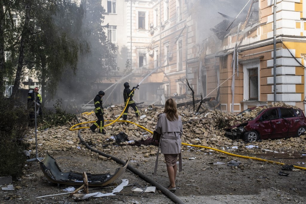Mosca esorta stranieri e diplomatici a lasciare Kiev in vista di nuovi raid
